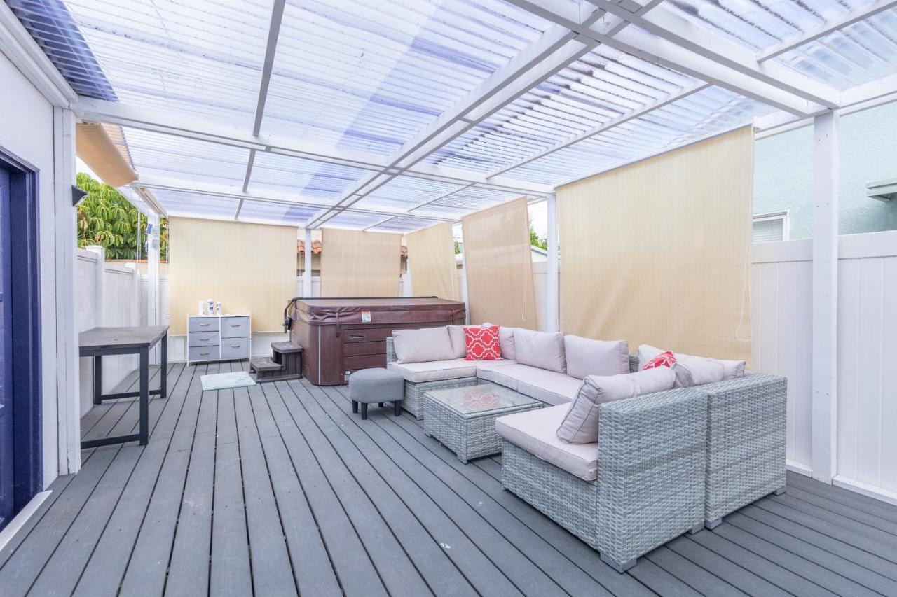 Luxury Villa With Hot Tub! Walk To Beach & Bars Long Beach Zewnętrze zdjęcie