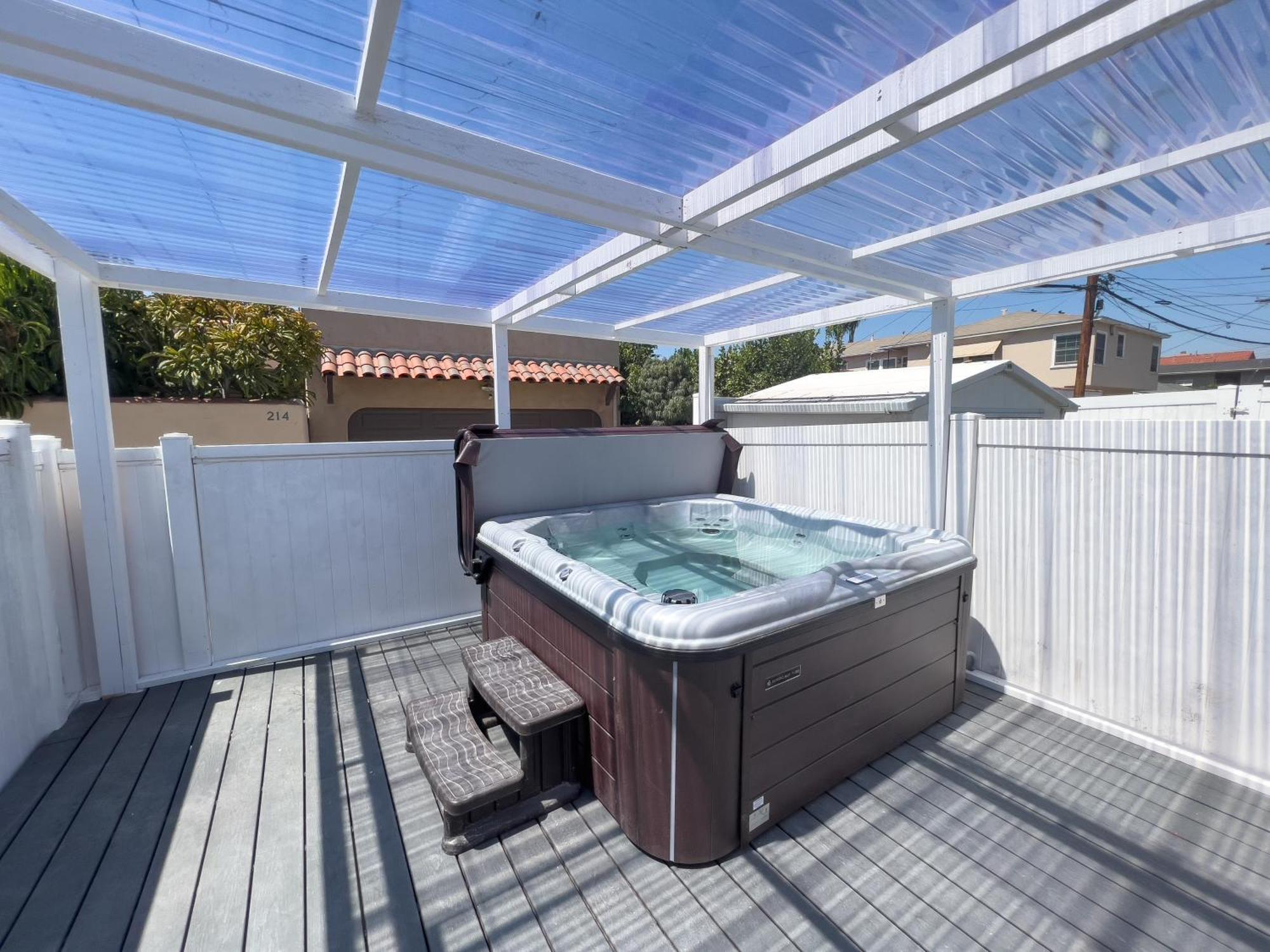 Luxury Villa With Hot Tub! Walk To Beach & Bars Long Beach Zewnętrze zdjęcie